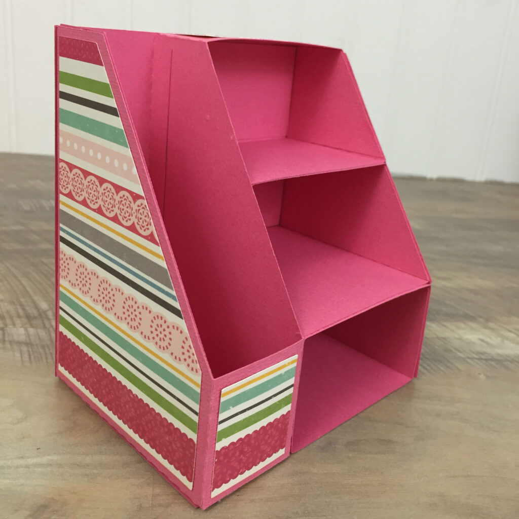 organizador-cartón-decorado-cuadernos